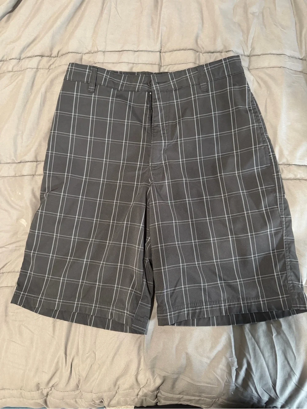 Champion Men's Gray Plaid Flat Front Shorts